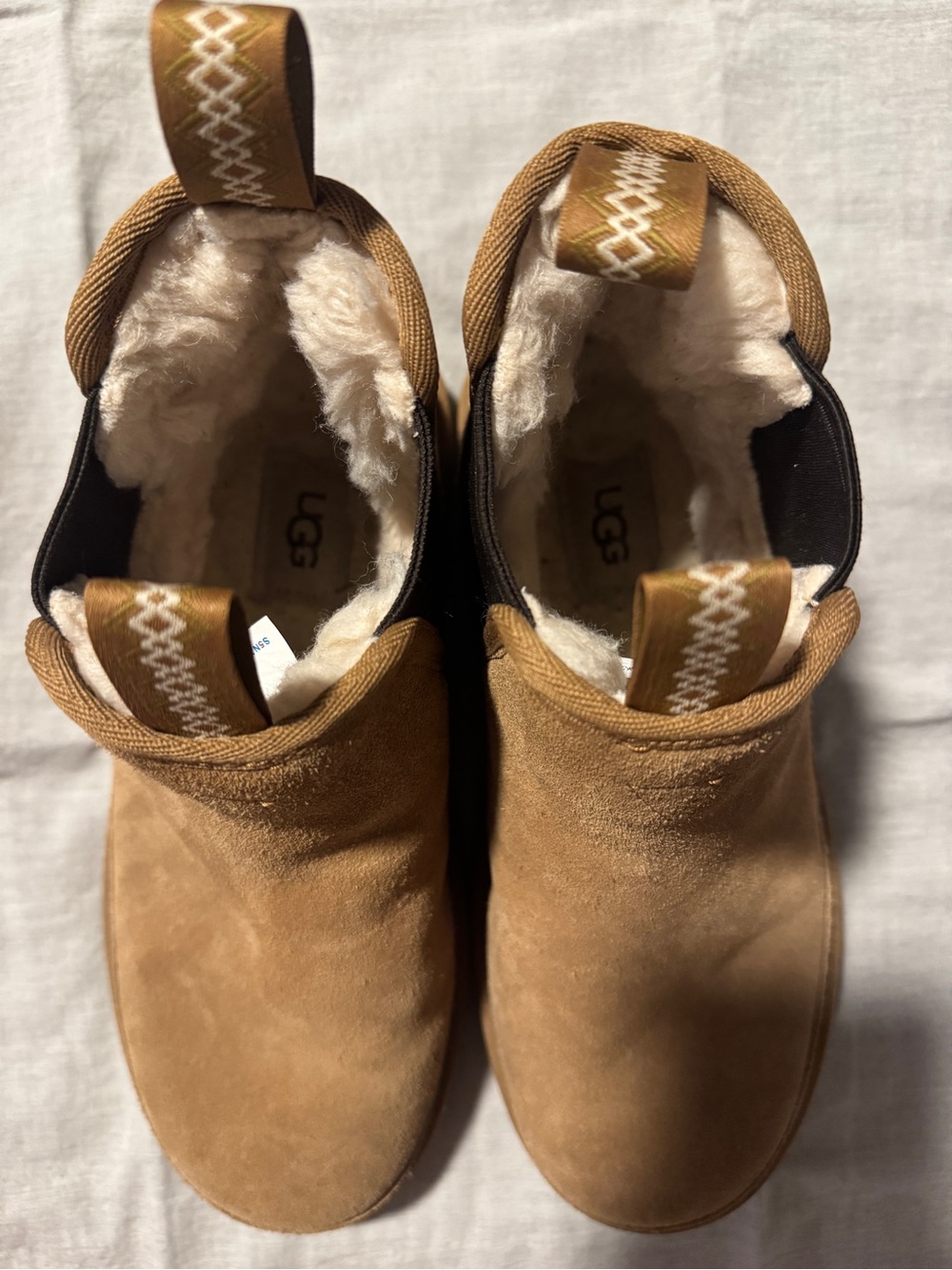 UGG Men's Chestnut/Tan Suede Chukka Boots - Picture 7 of 12